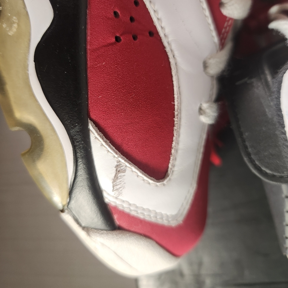 Men's Air Jordan Retro 6 Carmine Sneakers - Picture 4 of 9